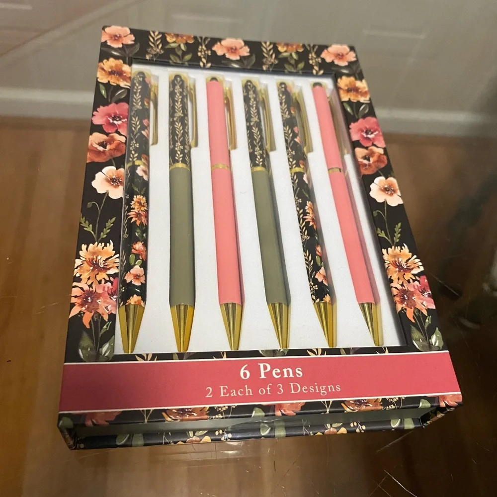 Beautiful 3 Different Designs Lady Jayne Ltd 6 Pen Stylos